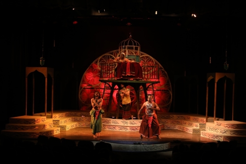 Dhomi Kitha Kitha Dhomi